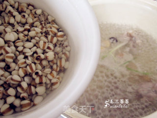 【山药薏米炖排骨】健脾祛湿 润肺益气的做法步骤：5