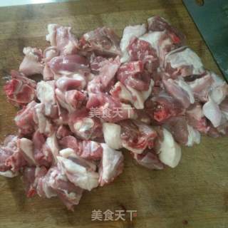 尖椒炒鸭肉的做法步骤：2