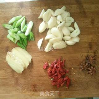 尖椒炒鸭肉的做法步骤：5