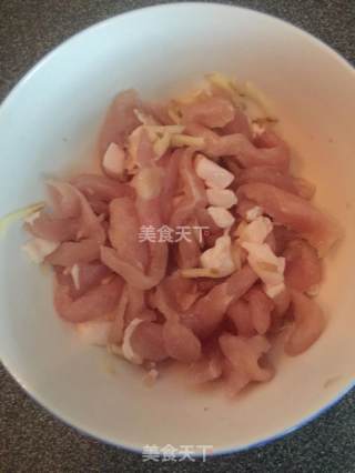 茭白香菇炒肉丝的做法步骤：3