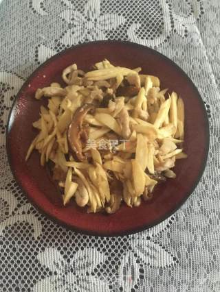 茭白香菇炒肉丝的做法步骤：8
