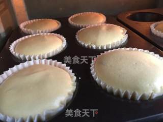 百香果纸杯蛋糕的做法步骤：13