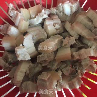 卤肉饭的做法步骤：1