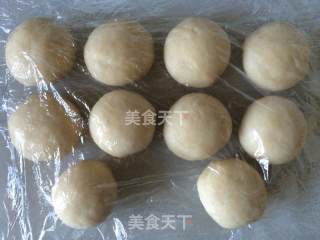 鲜花饼的做法步骤：7