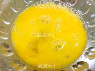 虾仁青菜蛋炒饭的做法步骤：3