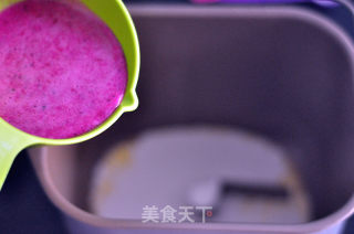 养乐多火龙果吐司的做法步骤：2