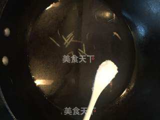 美味肉圆豆苗汤的做法步骤：1
