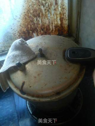 高压锅炒板栗的做法步骤：2