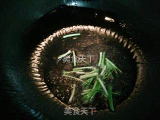 双菇炒肉丝的做法步骤：2