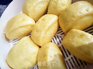 金灿灿的南瓜馒头的做法步骤：3
