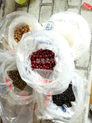 宿舍神器炖八宝粥的做法步骤：1