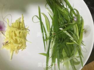 清蒸多宝鱼的做法步骤：2