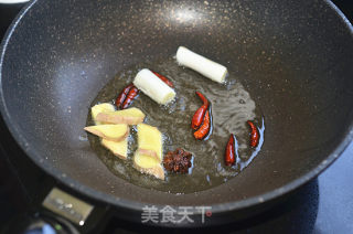 小鸡炖蘑菇的做法步骤：5