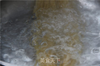 小朋友的最爱——芝士焗意面的做法步骤：1