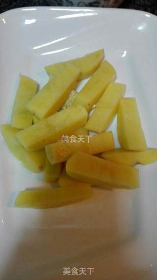 茄汁烧土豆的做法步骤：2