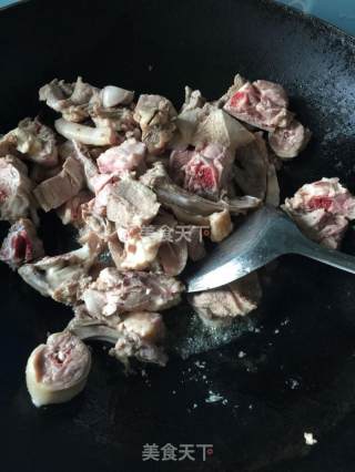 酸菜鸭煲的做法步骤：4