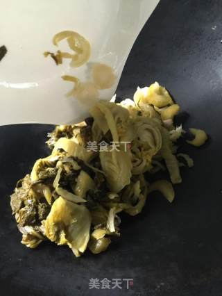 酸菜鸭煲的做法步骤：9