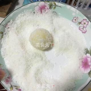 椰蓉芝士土豆球的做法步骤：11