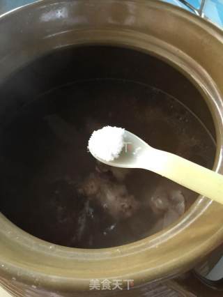 板栗骨头汤的做法步骤：7