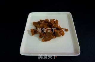 五花肉酱炒土豆片的做法步骤：5