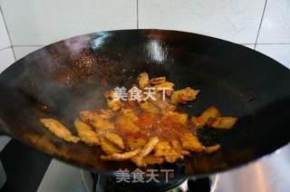 五花肉酱炒土豆片的做法步骤：11
