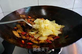 五花肉酱炒土豆片的做法步骤：14