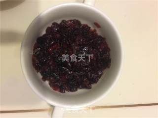巧克力椰蓉蔓越莓月饼的做法步骤：4