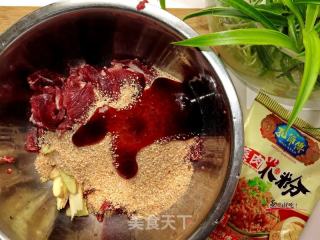 粉蒸牛肉的做法步骤：5