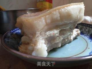 芋头扣肉的做法步骤：1