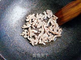 绿豆芽炒肉的做法步骤：6