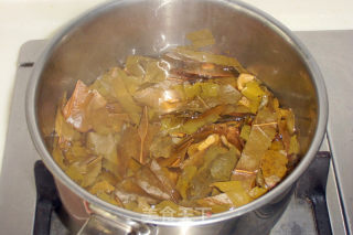 荷叶山楂茶的做法步骤：2