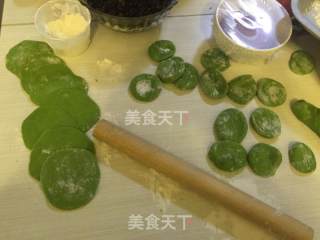 彩色蔬菜饺子的做法步骤：4