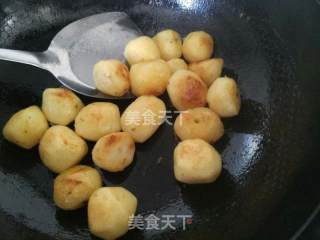 肉末酱香小土豆的做法步骤：2