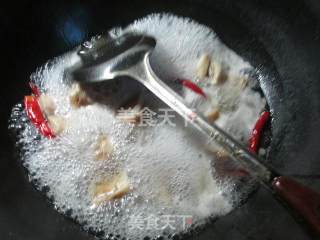 茭白烧鱼鲞的做法步骤：5