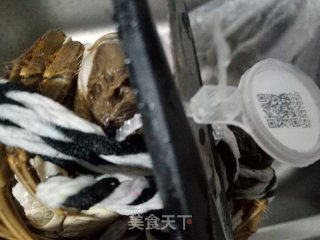 清蒸大闸蟹的做法步骤：2