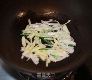 微波炉也能做---干煸手撕杏鲍菇的做法步骤：7