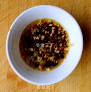 蒜蓉粉丝蒸扇贝的做法步骤：4
