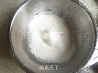 双色拉花戚风蛋糕的做法步骤：3