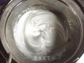 双色拉花戚风蛋糕的做法步骤：9