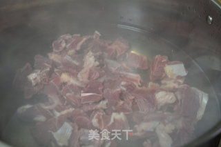 红烧牛肉的做法步骤：3