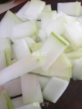 虾皮炒冬瓜的做法步骤：1