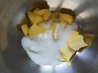 章鱼桑葚派的做法步骤：1