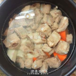 【四叶小馆】鲜烩排骨的做法步骤：3