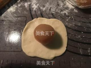 莲蓉蛋黄酥的做法步骤：14