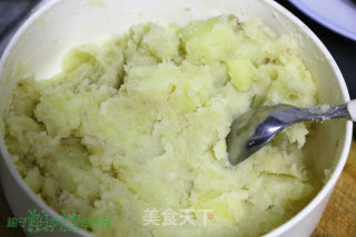 煎土豆茄盒的做法步骤：2