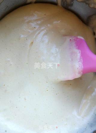 猴赛雷翻糖杯蛋糕的做法步骤：1
