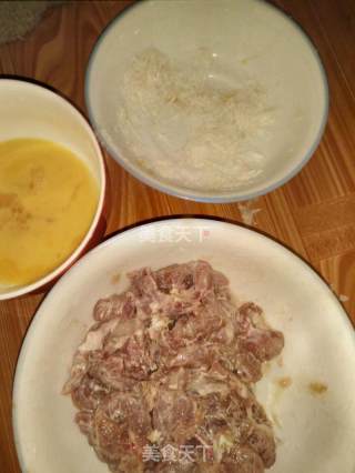 孜然里脊（儿童菜）的做法步骤：1