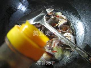 圆蛤煮螃蟹的做法步骤：8