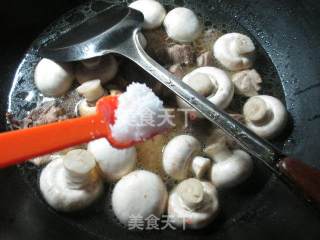 小鸡炖蘑菇的做法步骤：8