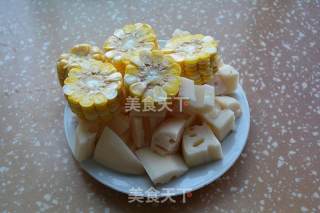 玉米莲藕炖排骨的做法步骤：5